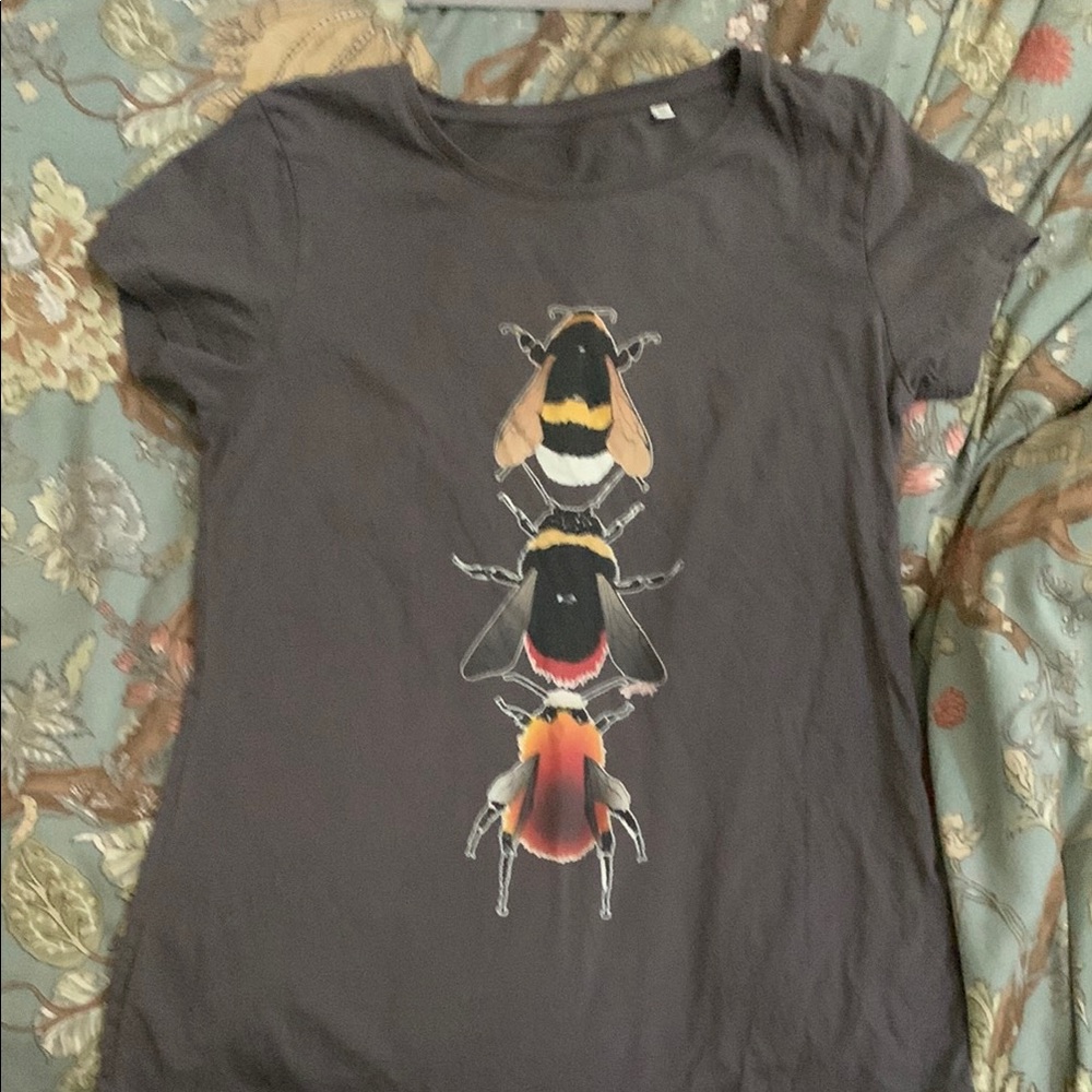 Gray and Black Short Sleeve Insect Graphic Tee